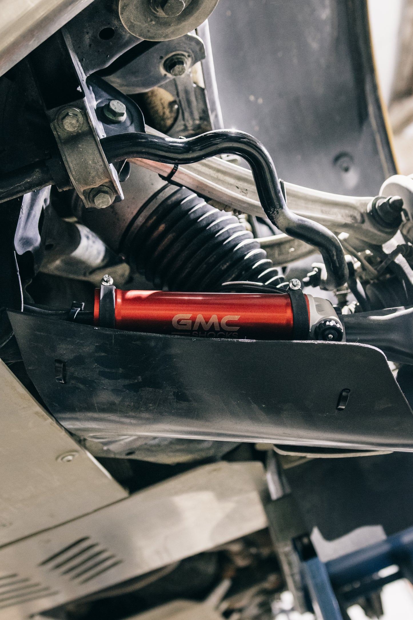 GEN 2 - GMC PERFORMANCE AIR SUSPENSION SHOCKS - CAYENNE/TOUAREG 958 (2011-2018)