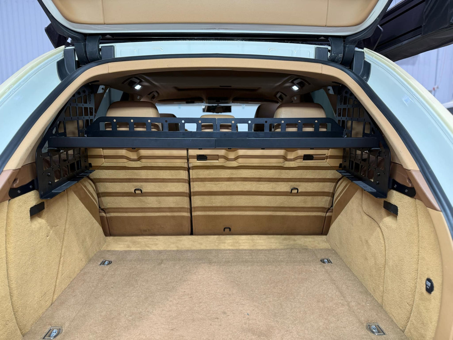 GEN 1 - MOLLE PANEL TRAY KIT - CAYENNE (2003-2010)