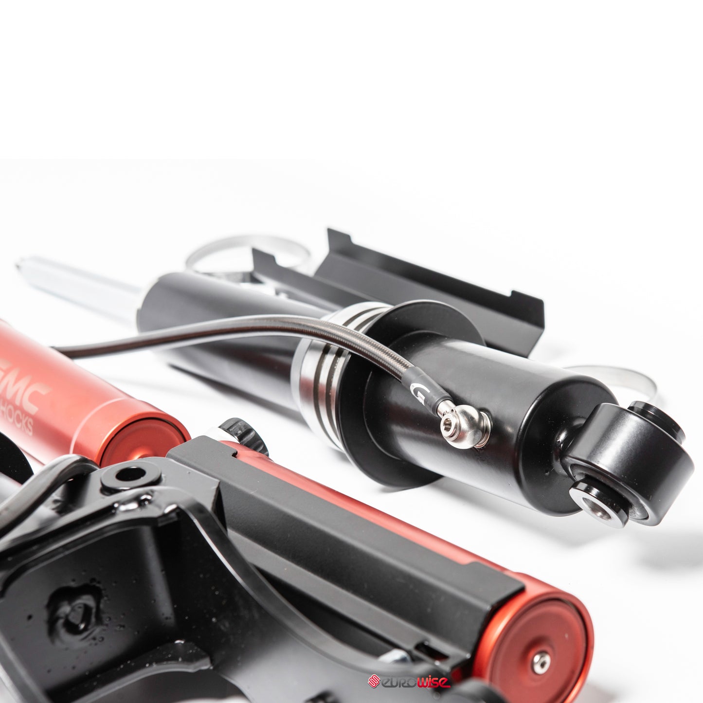 GEN 1 - GMC PERFORMANCE AIR SUSPENSION SHOCKS - CAYENNE/TOUAREG 955/957 (2002-2010)