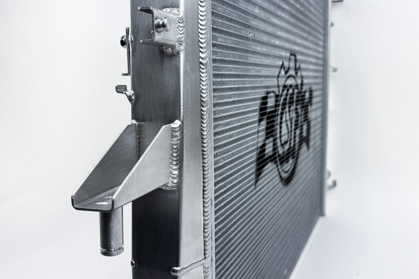 CSF - GEN 1 ALUMINUM HEAVY-DUTY PERFORMANCE RADIATOR - CAYENNE/TOUAREG/Q7
