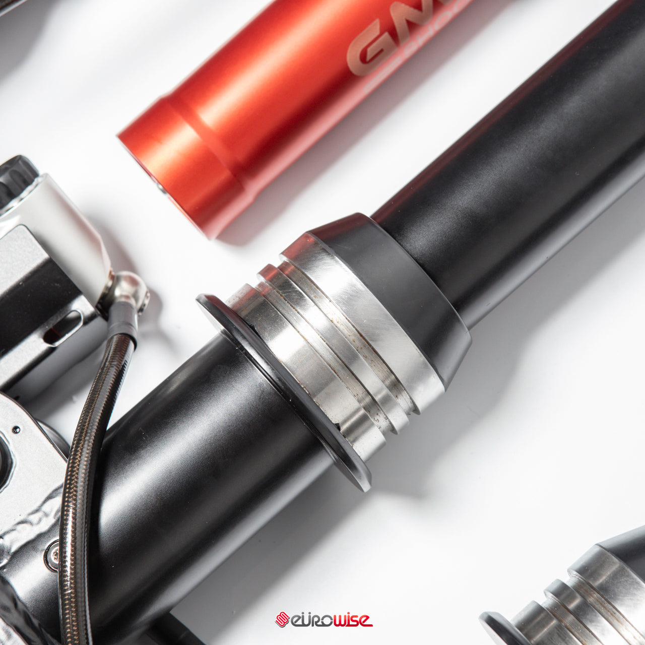 GEN 1 - GMC PERFORMANCE AIR SUSPENSION SHOCKS - CAYENNE/TOUAREG 955/957 (2002-2010)