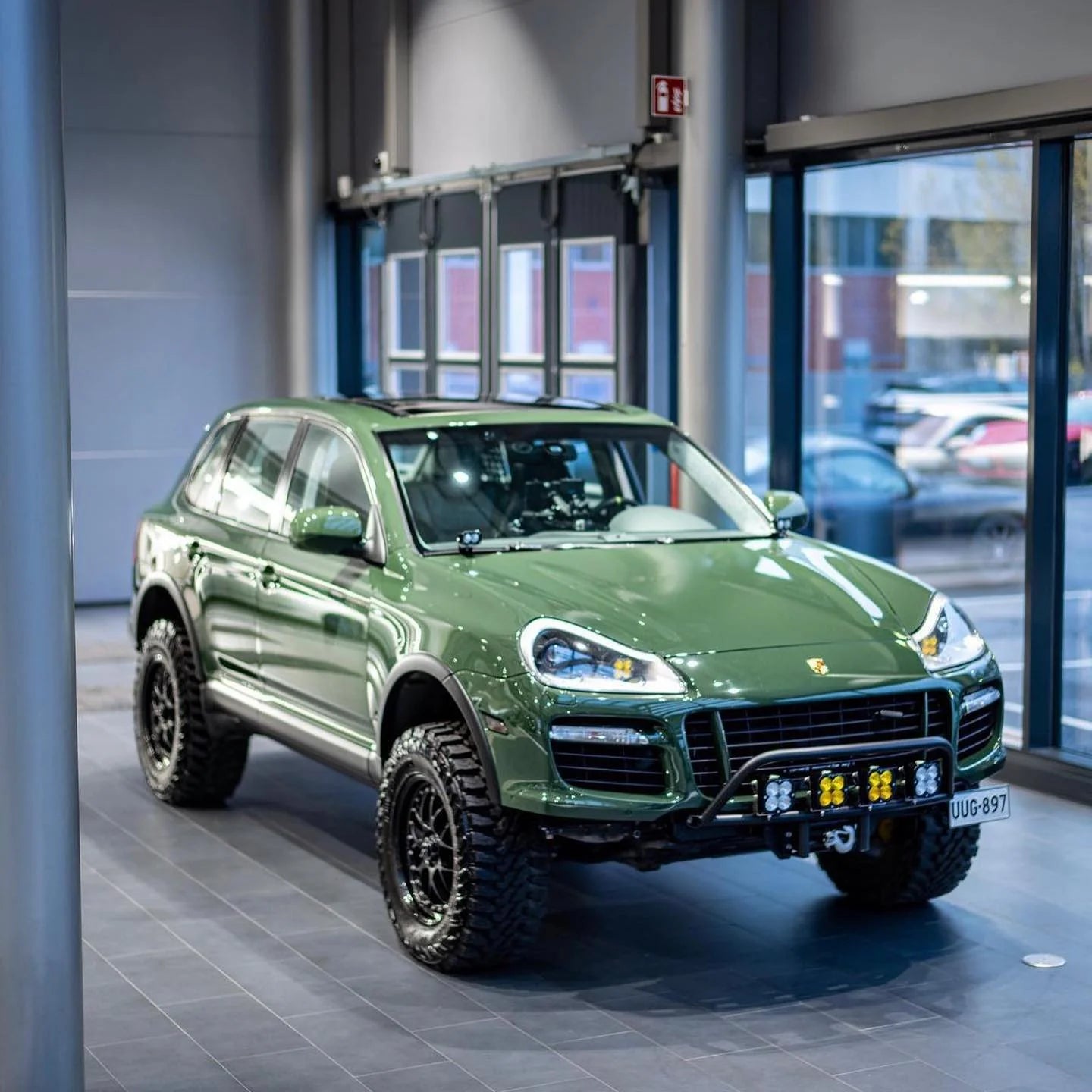 Porsche cayenne hot sale off road accessories