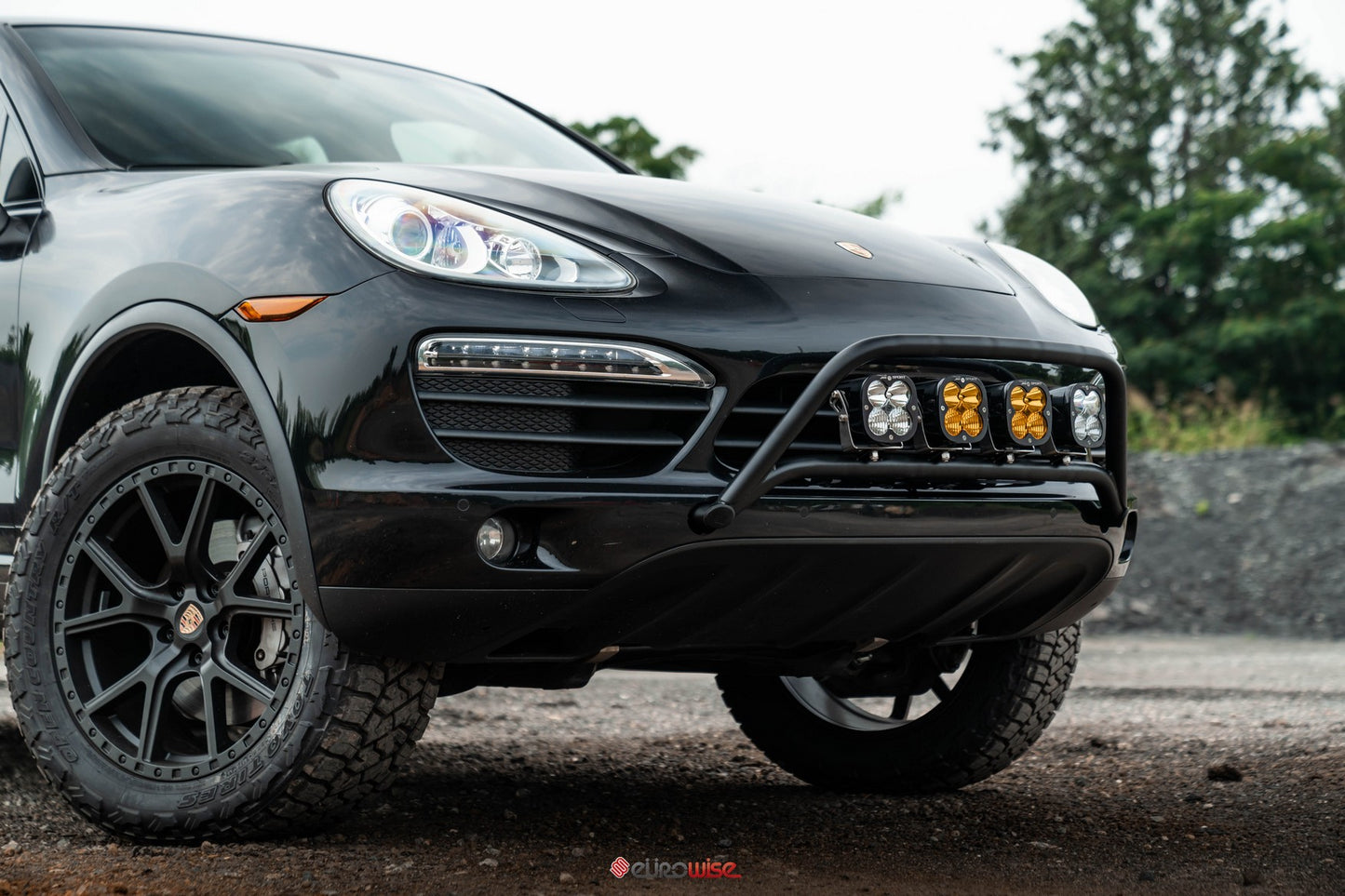 GEN 1 & 2 - BULL LIGHT BAR (PARKING SENSOR COMPATIBLE/BOLT ON) - CAYENNE/TOUAREG