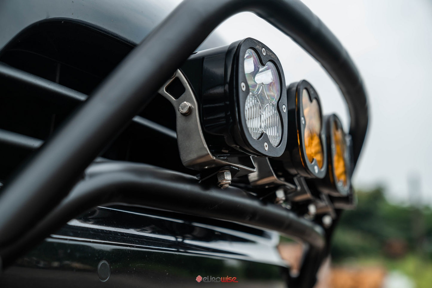 GEN 1 & 2 - BULL LIGHT BAR (PARKING SENSOR COMPATIBLE/BOLT ON) - CAYENNE/TOUAREG