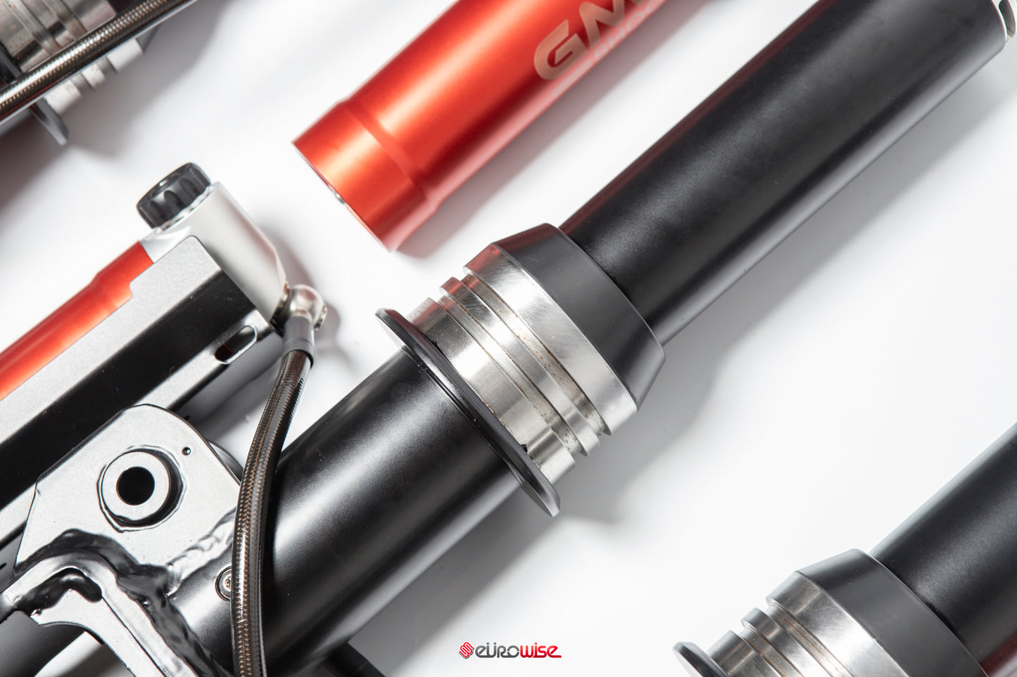 GEN 2 - GMC PERFORMANCE AIR SUSPENSION SHOCKS - CAYENNE/TOUAREG 958 (2011-2018)