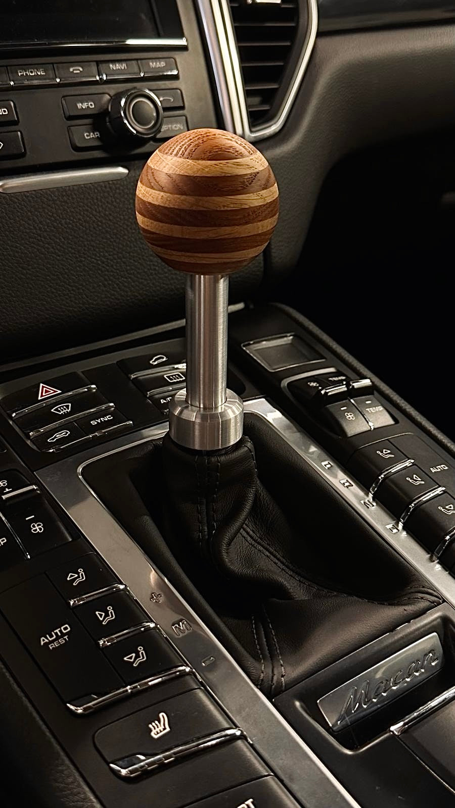 WOOD SHIFT KNOB - PORSCHE MACAN