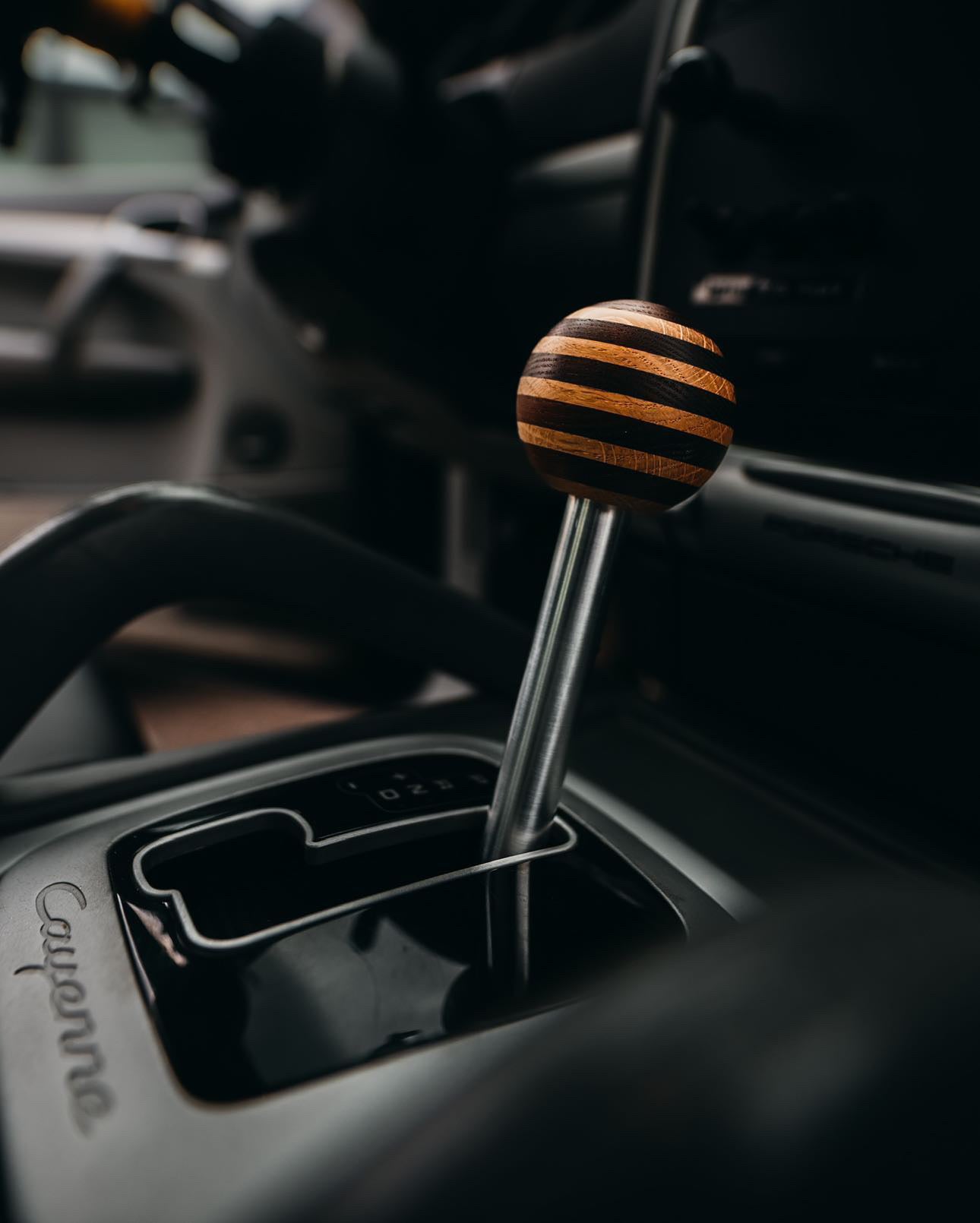 WOOD SHIFT KNOB - 955/957 CAYENNE (2003-2010)