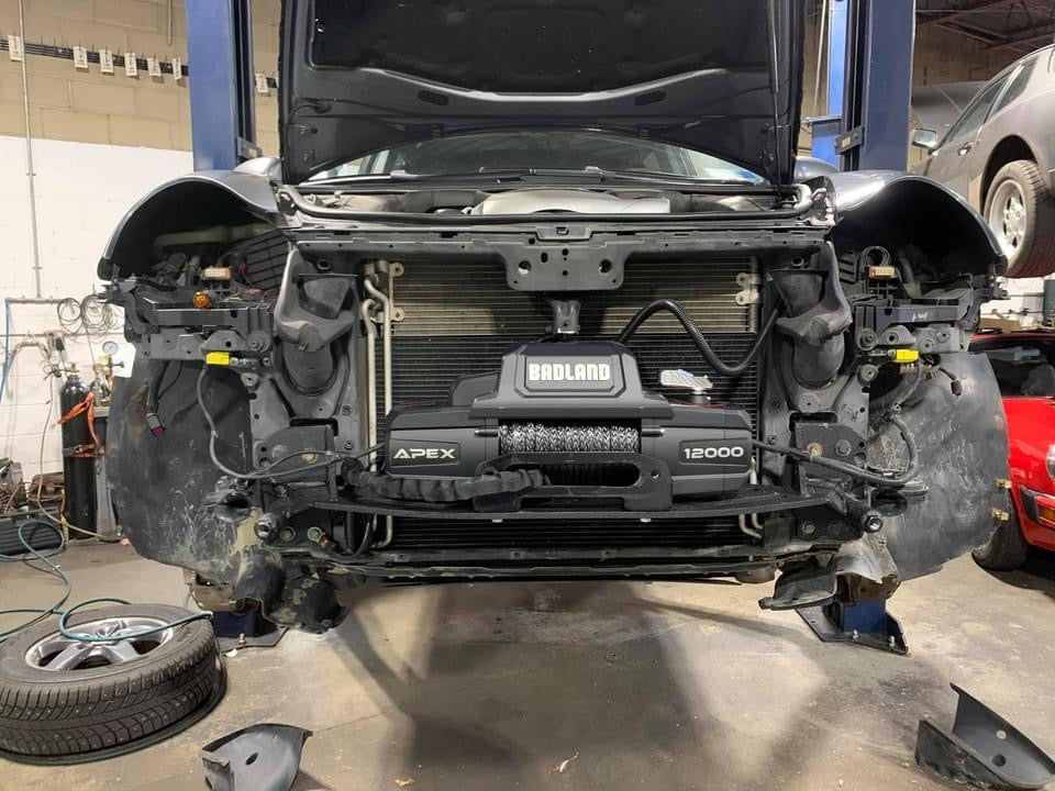 Gen 1: Cayenne/Touareg Winch Mount (2002-2010)