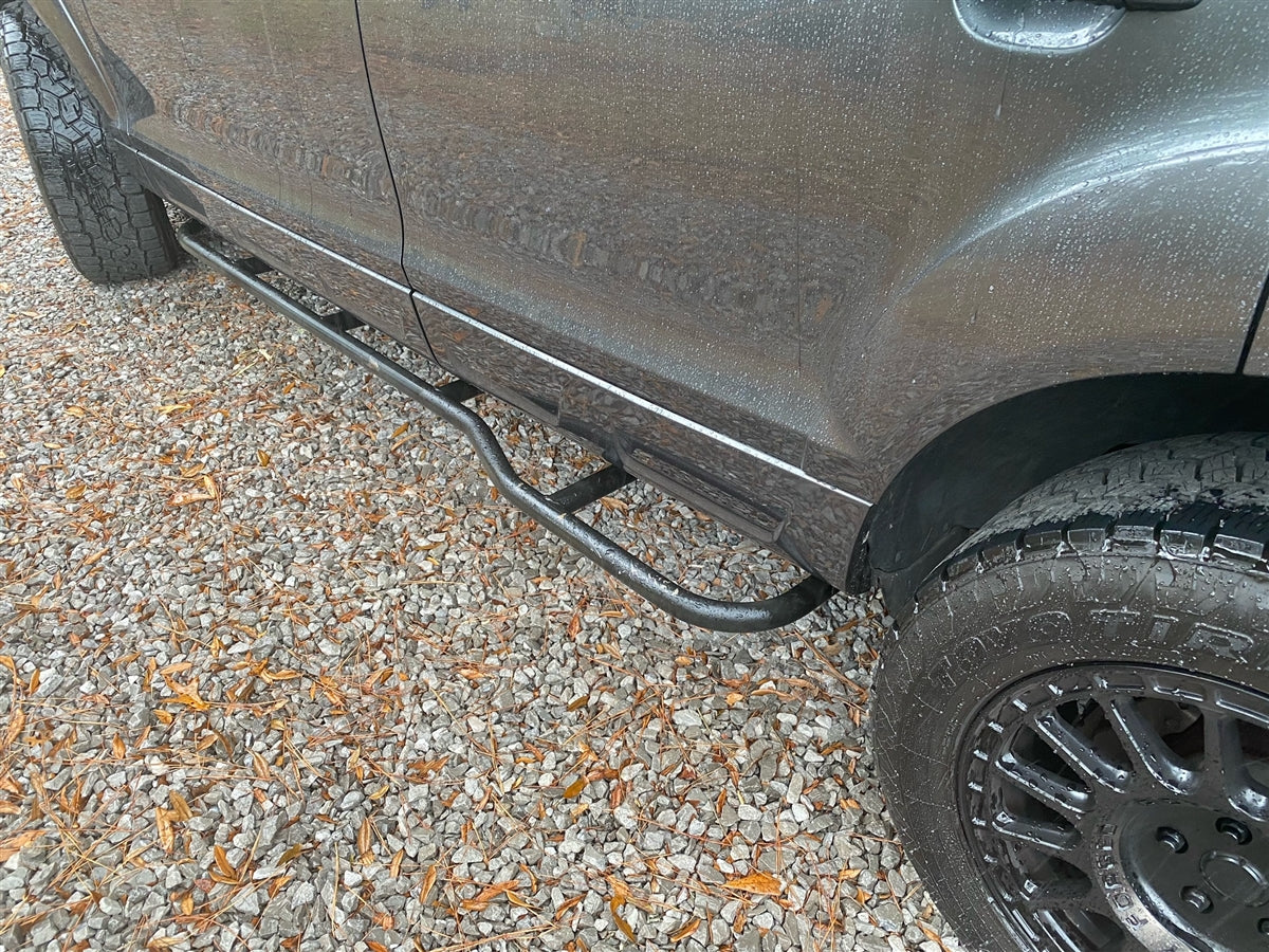 Gen 1: Audi Q7 Rock Sliders (2002-2017)