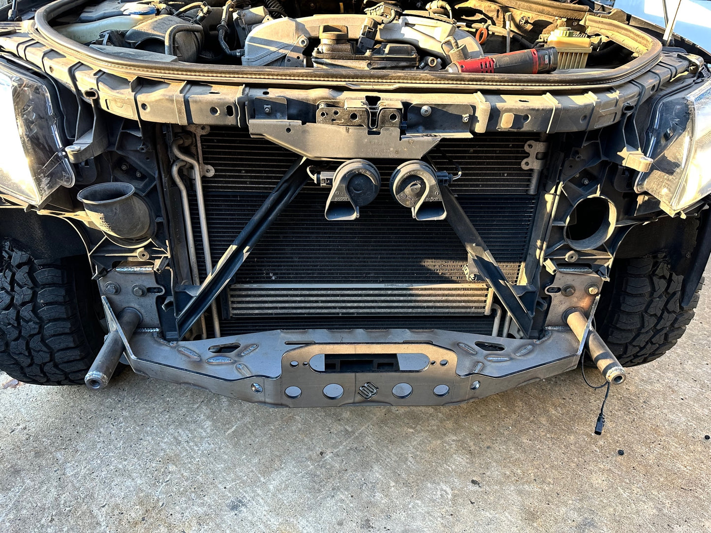 Audi Q7 Winch Mount ( 2007 - 2015 )