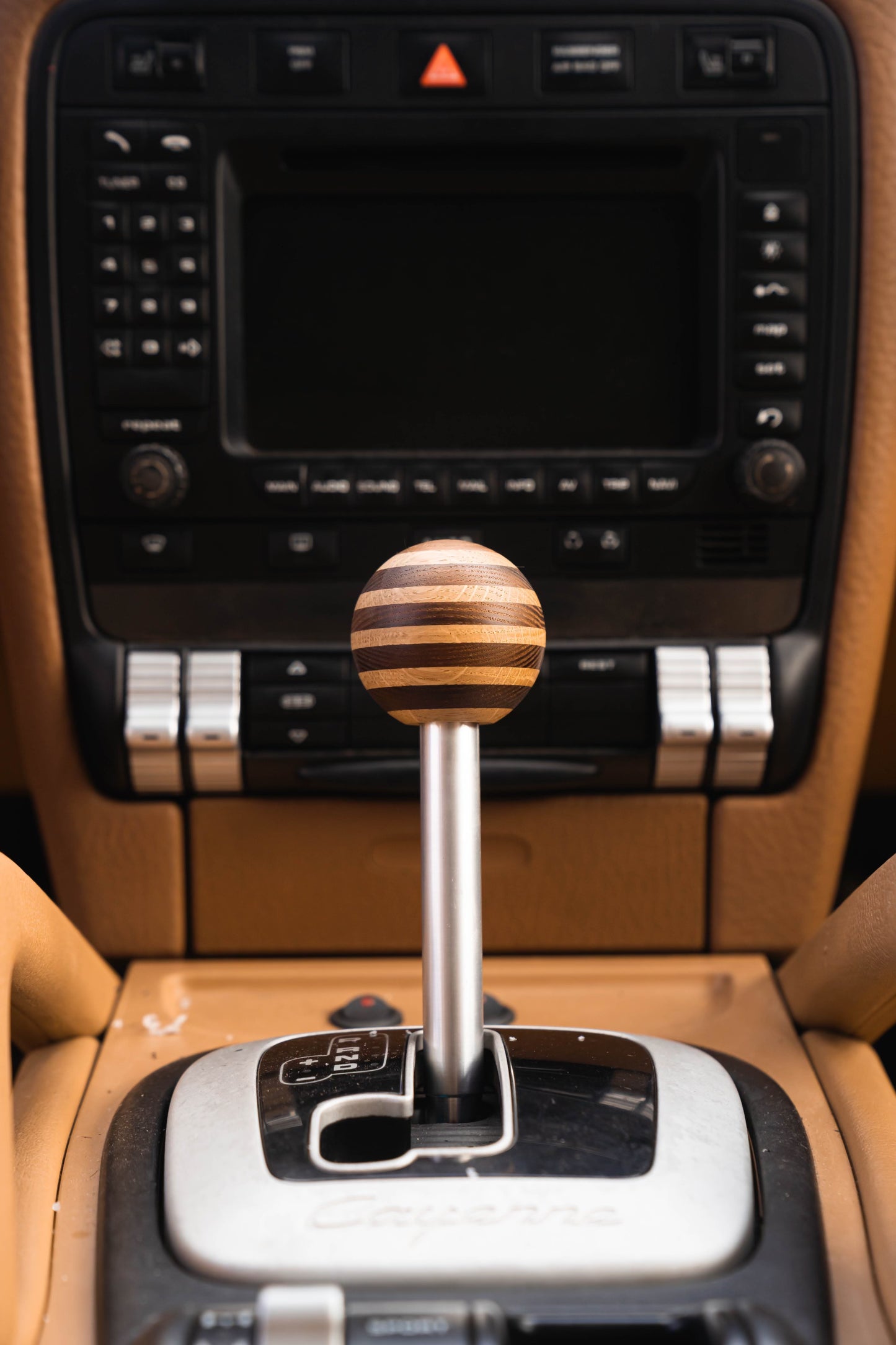 WOOD SHIFT KNOB - 955/957 CAYENNE (2003-2010)