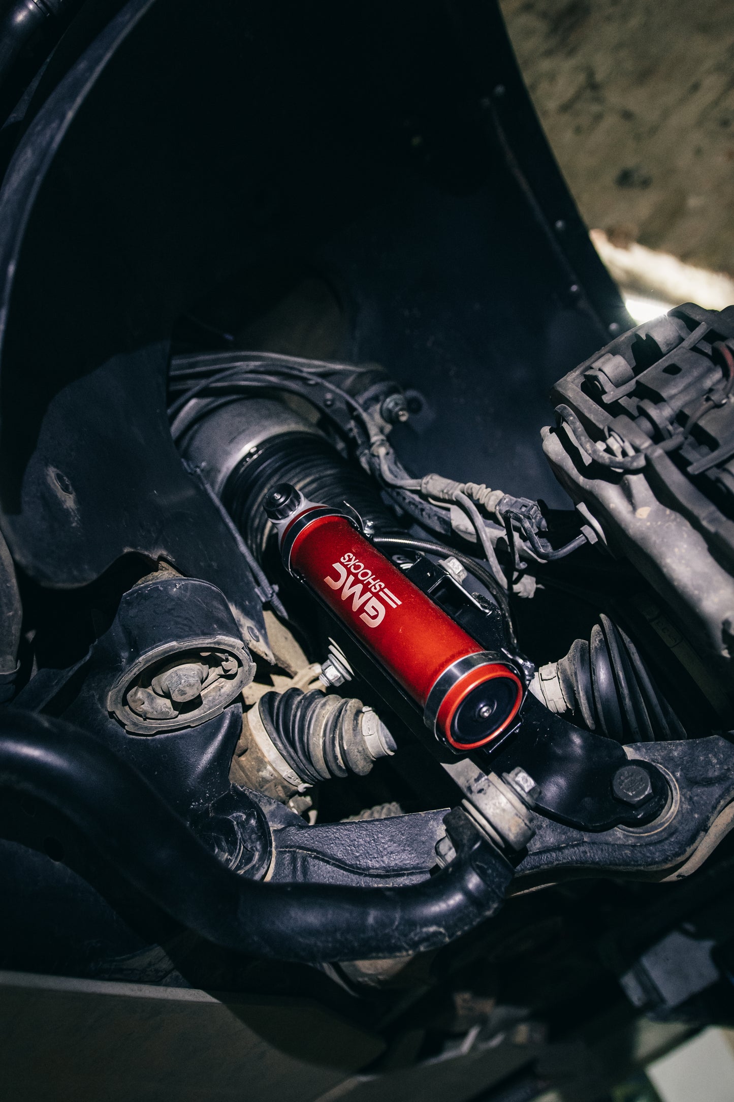 GEN 2 - GMC PERFORMANCE AIR SUSPENSION SHOCKS - CAYENNE/TOUAREG 958 (2011-2018)