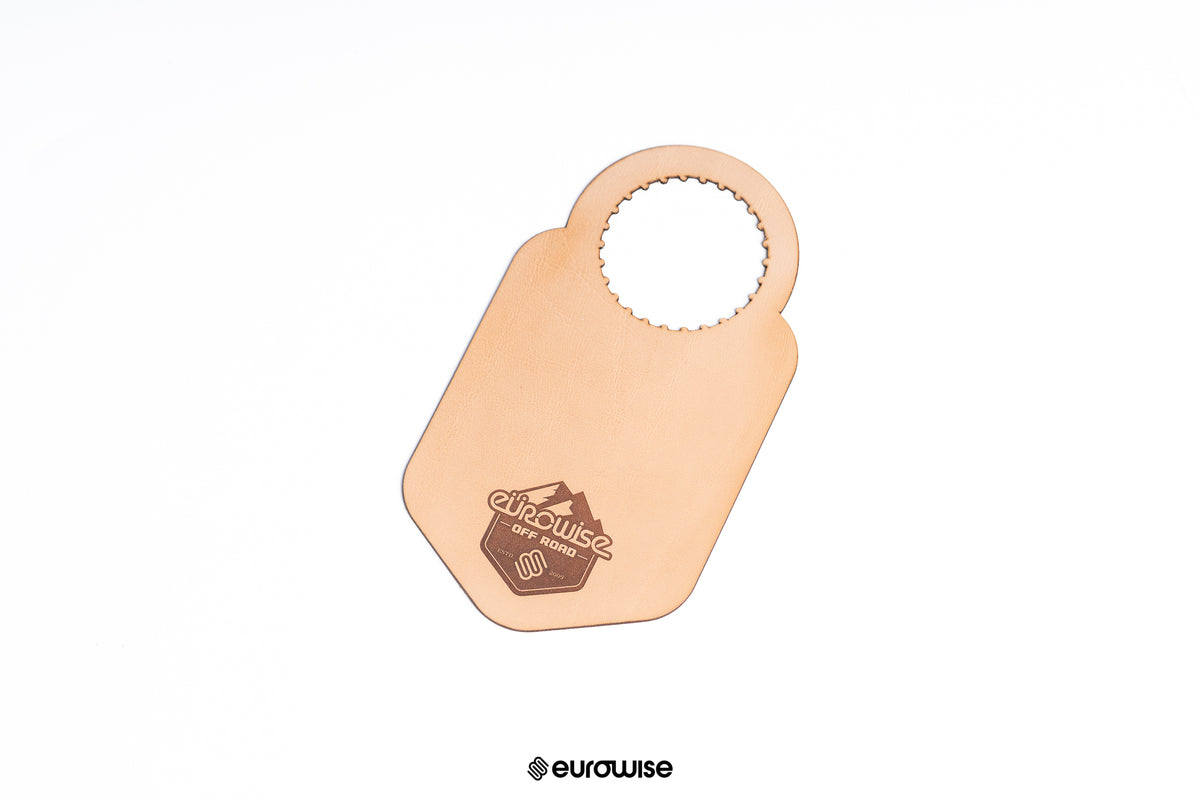EUROWISE LEATHER FUEL BIB