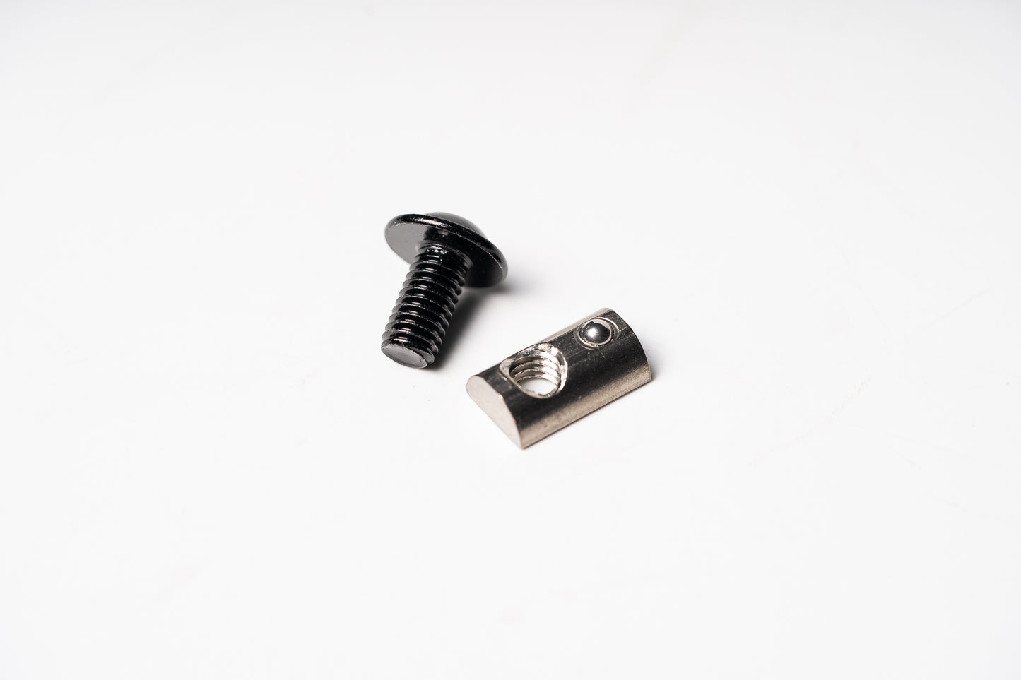 GEN 1 - V3 ROOF RACK CROSSBAR SUPPORT BRACKET