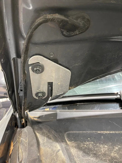 DITCH LIGHT BRACKETS - 955/957 CAYENNE