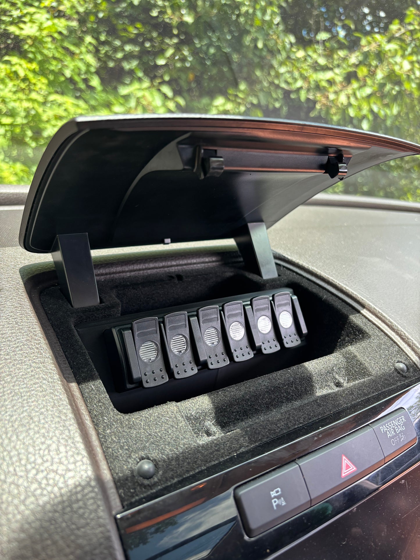 TRIGGER CONTROLLER MOUNT - TOUAREG T3