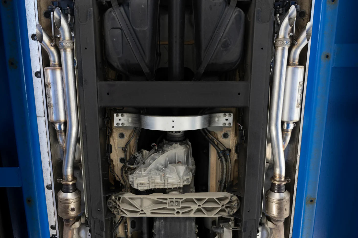 MBRP 2.5" PRE AXLE CAT-BACK EXHAUST DUAL SPLIT QUAD SIDE (19 - 25 MERCEDES G63)