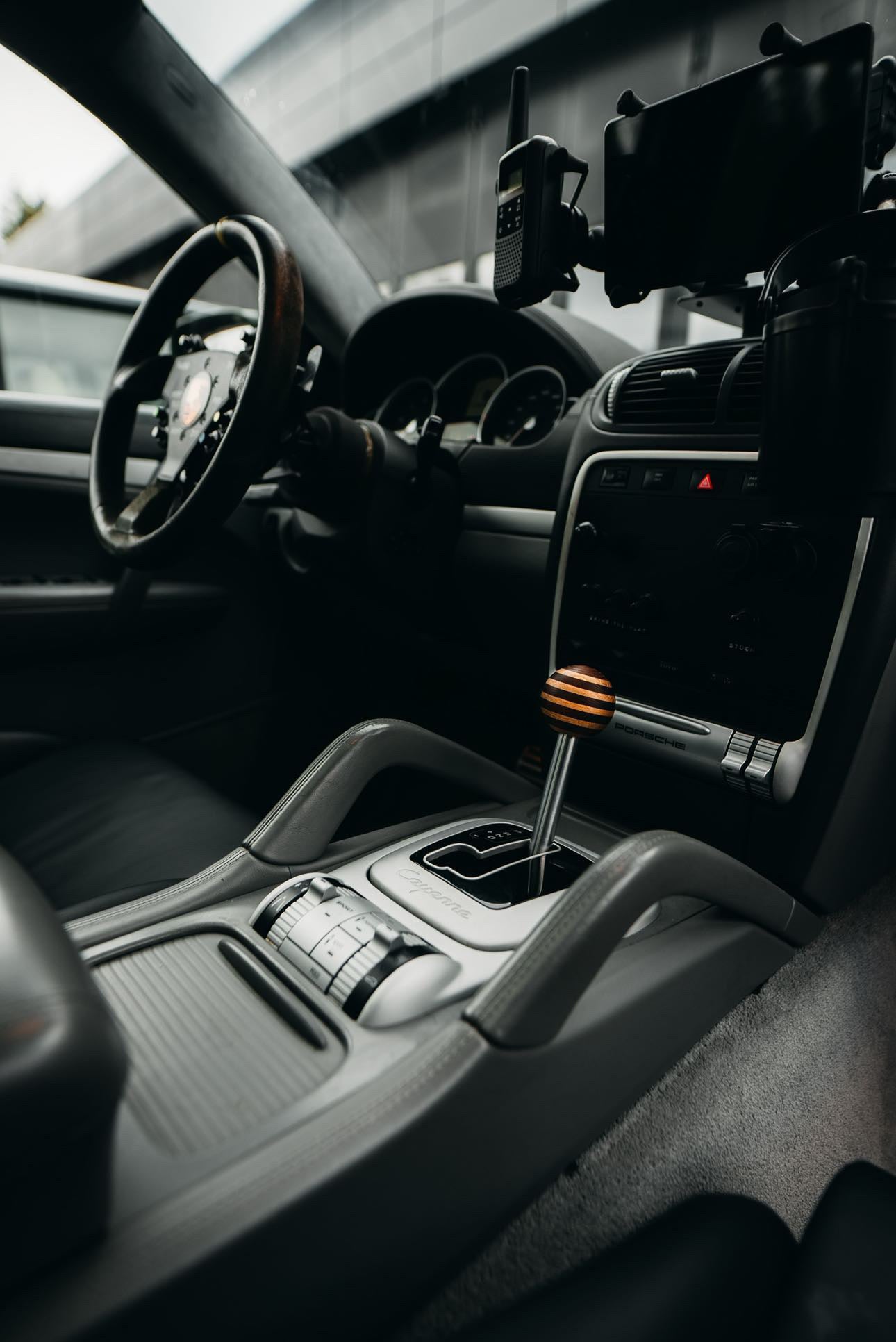 WOOD SHIFT KNOB - 955/957 CAYENNE (2003-2010)