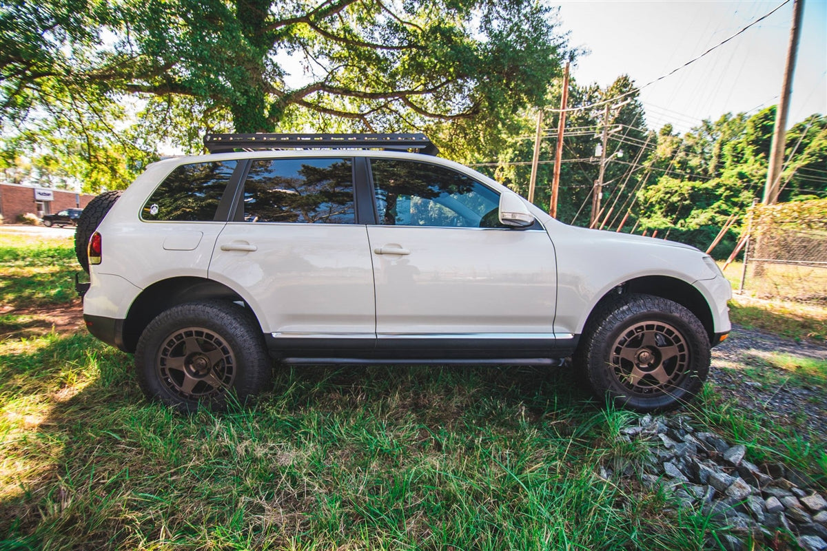Gen 1: Cayenne/Touareg Rock Sliders (2002-2010)