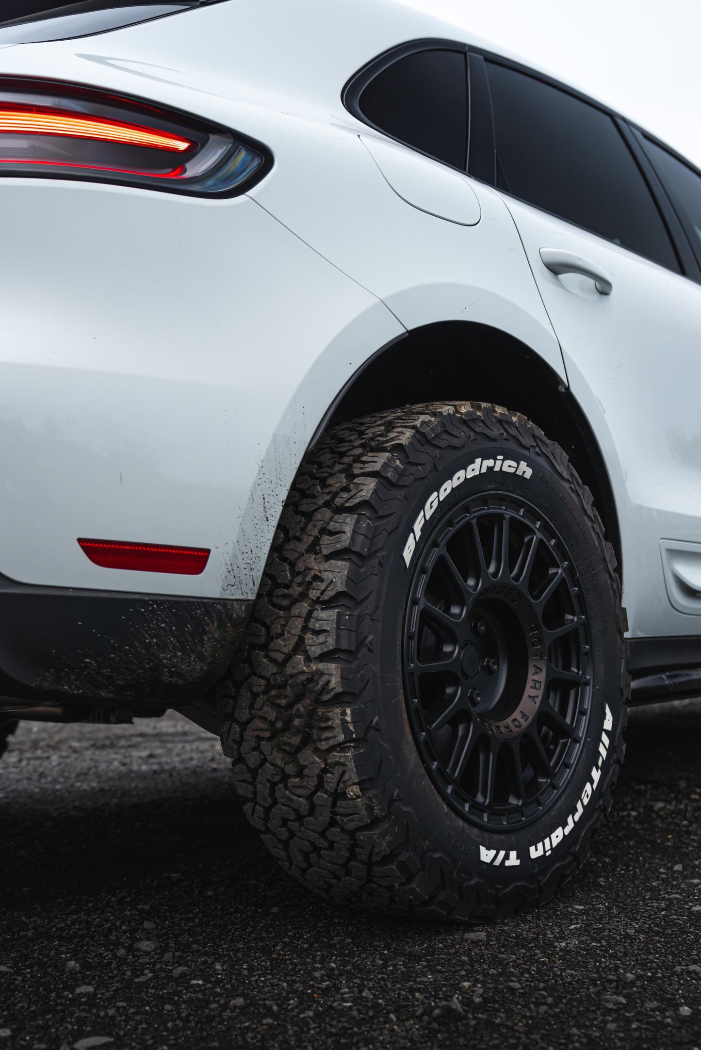 Porsche Macan Rock Sliders (2015 - 2021)
