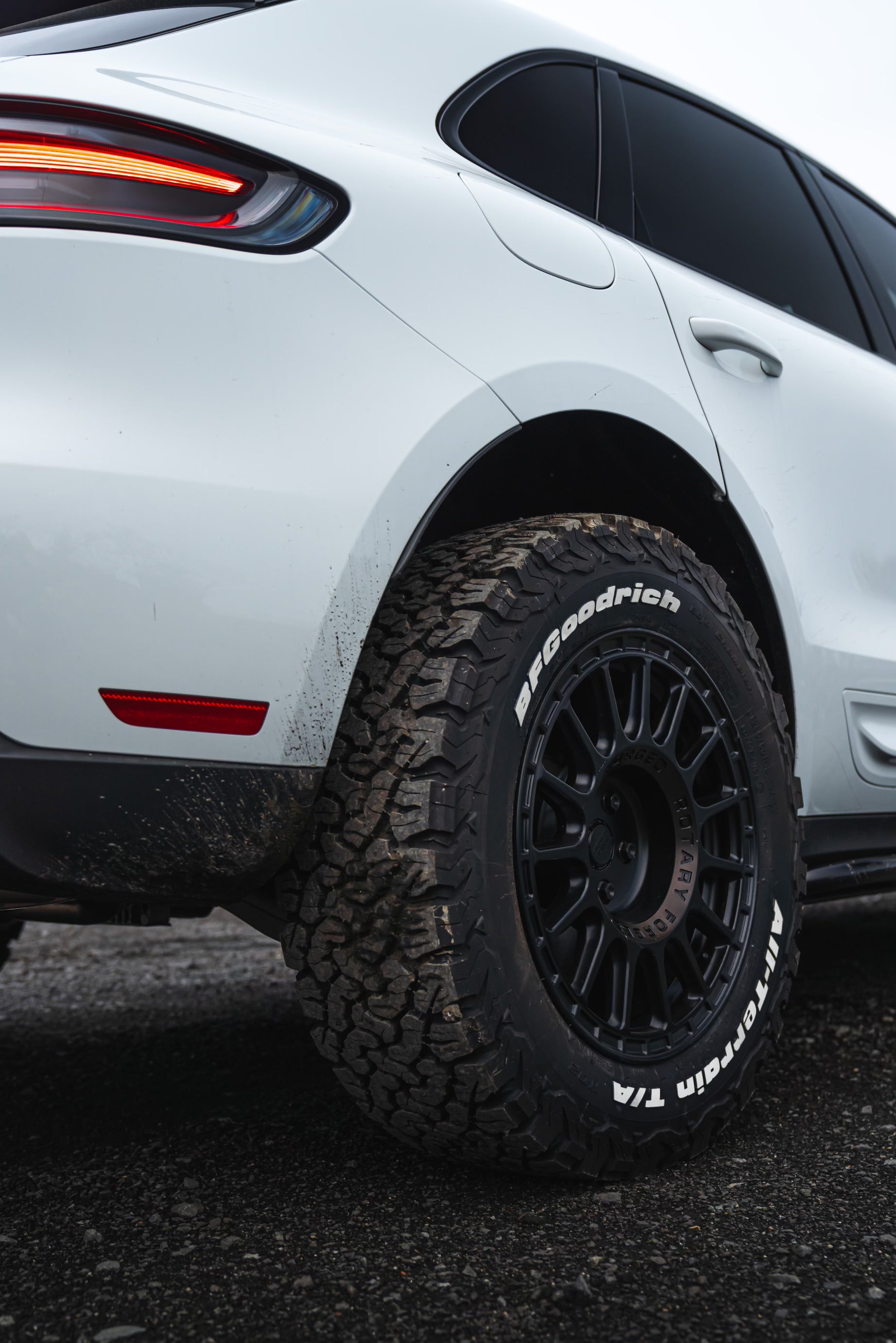 Porsche Macan Rock Sliders (2015 - 2021)